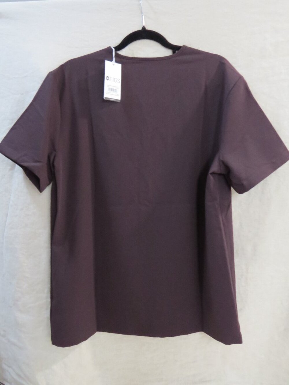 New FIGS Leon Scrub Top SIZE Men's Medium Dark Plum - Picture 2 of 8
